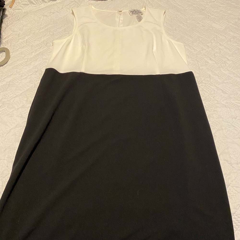 Anthony Richards maxi dress black and white